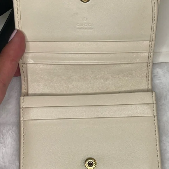 Gucci Marmont Cream Quilted Leather Wallet - Picture 4 of 10